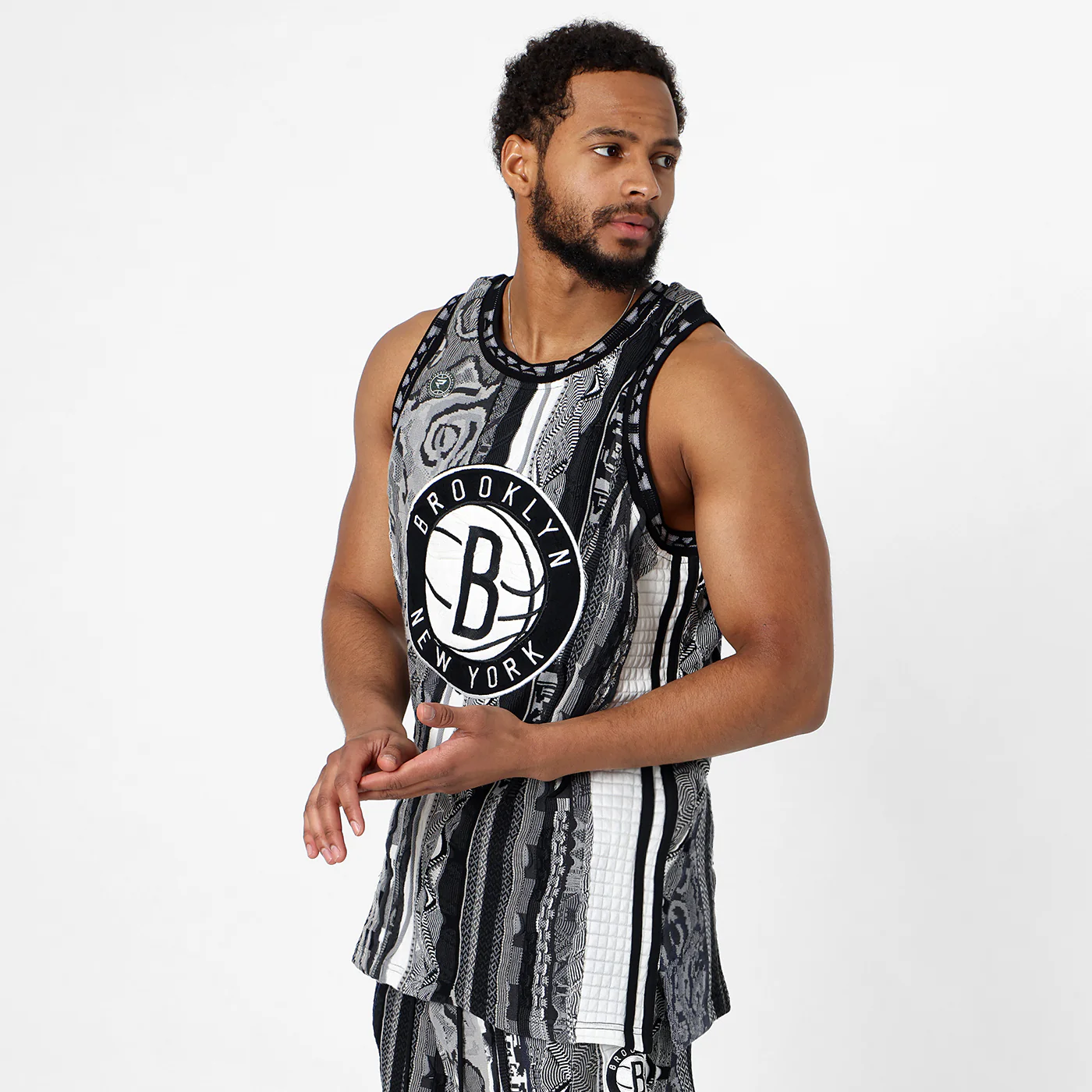 New -COOGI X NBA X Protege - Brooklyn Nets Sweater Vest - Image 5